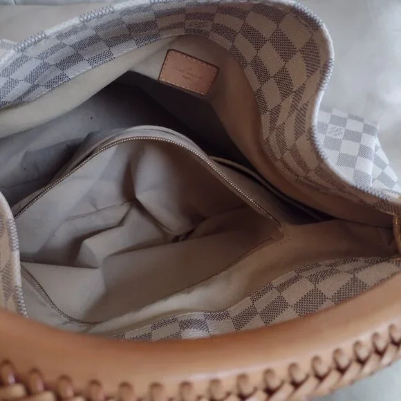 💯% authentic Louis Vuitton Artsy Azur - Picture 5 of 16